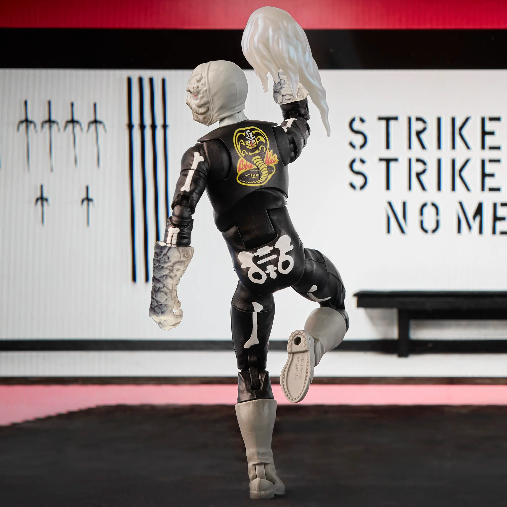 Power Rangers X Cobra Kai Lightning Collection Skeleputty - Image 6