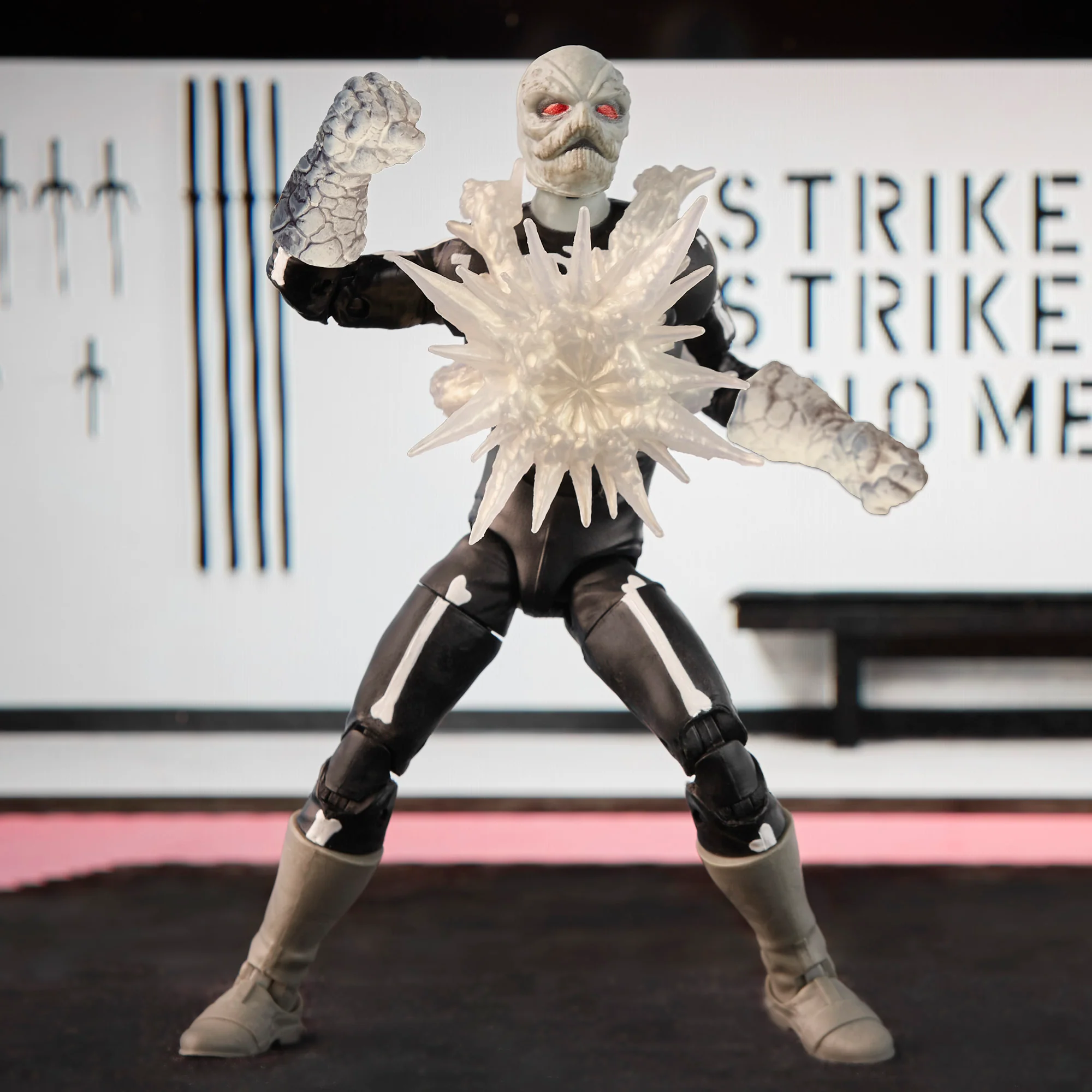 Power Rangers X Cobra Kai Lightning Collection Skeleputty - Image 7