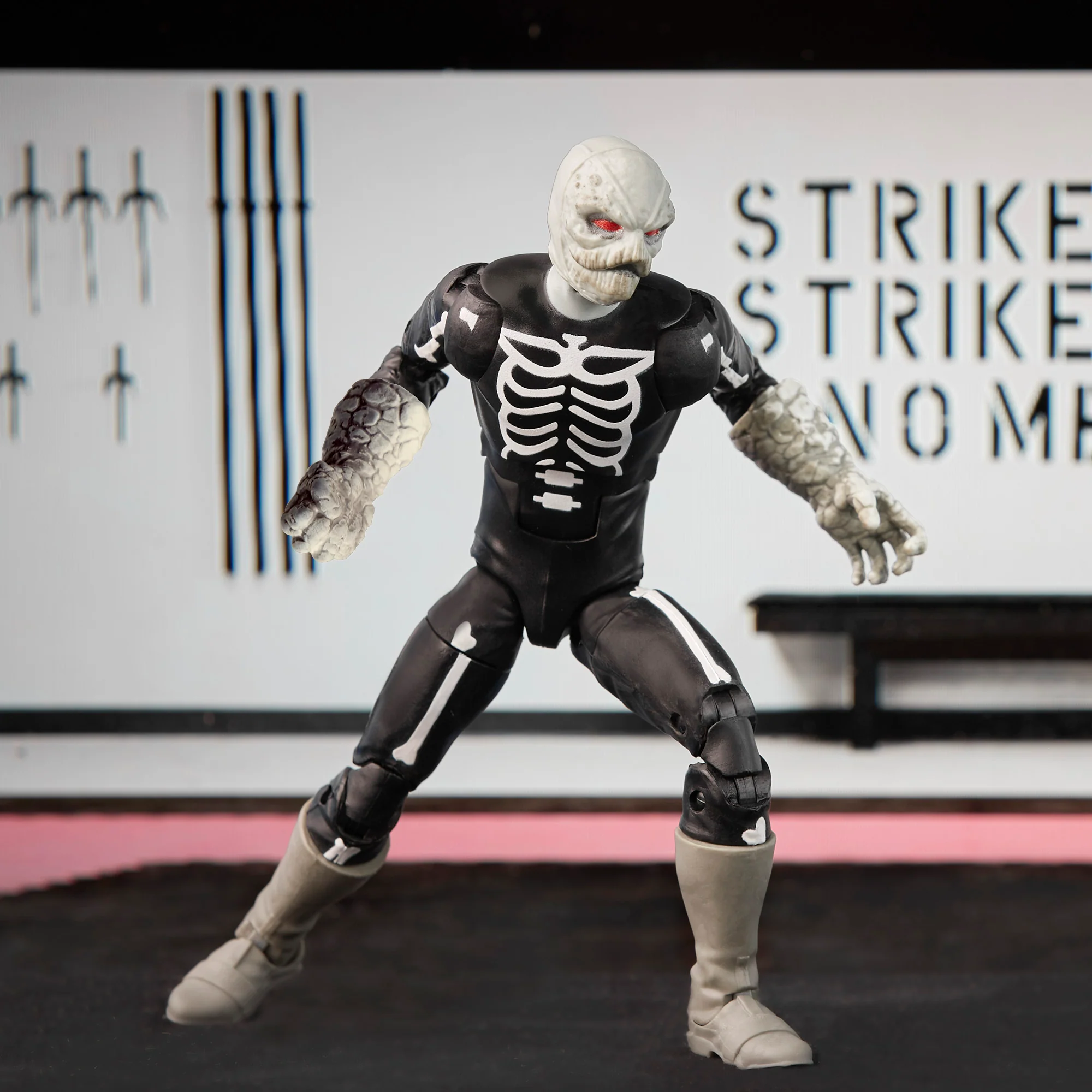 Power Rangers X Cobra Kai Lightning Collection Skeleputty - Image 9